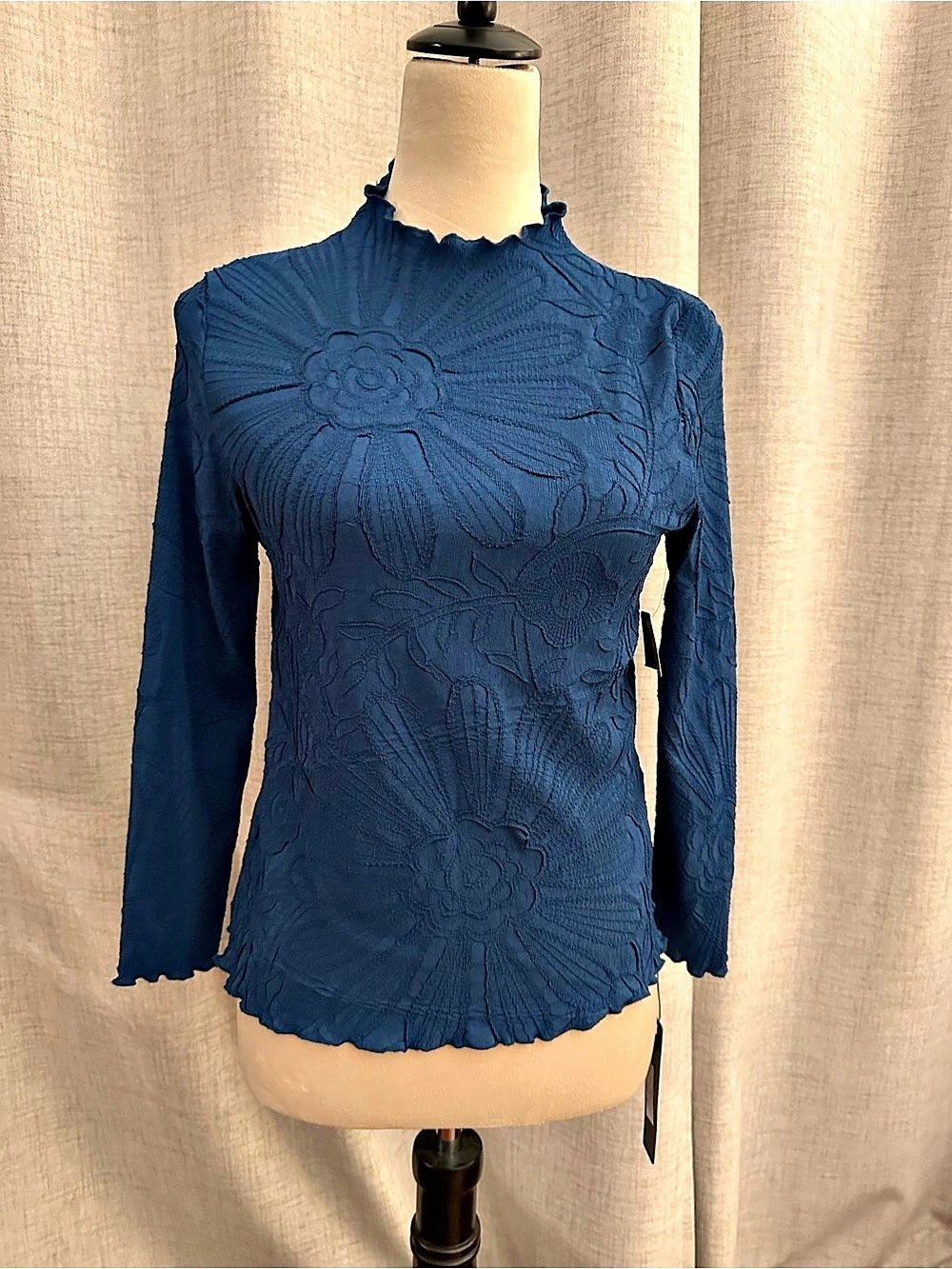 Vante Couture Floral Long Sleeve Top in Teal NWT